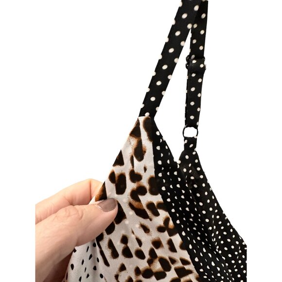 ✌️ 2/$40 ✌️New Cabi Adjustable Straps, Multi Patterned, Tank with Drawn in Waist - Picture 4 of 6